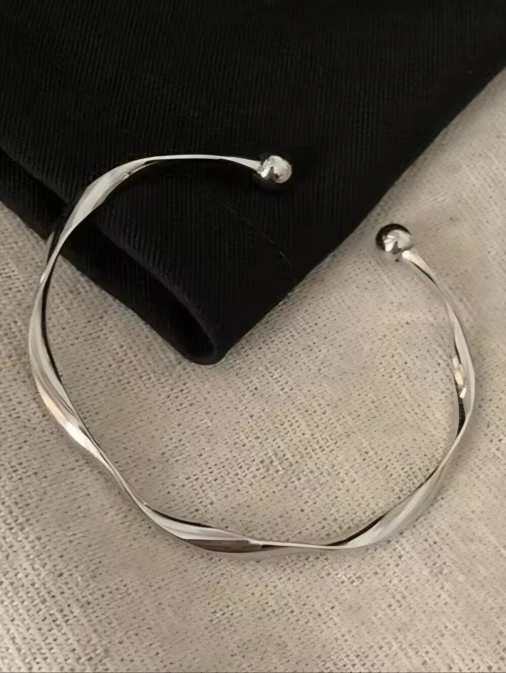 NEW Silver Twisted Bangle Cuff Bracelet